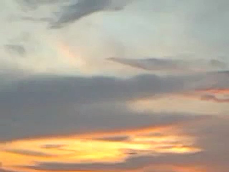 ufo.missile.? Malaisie.2012