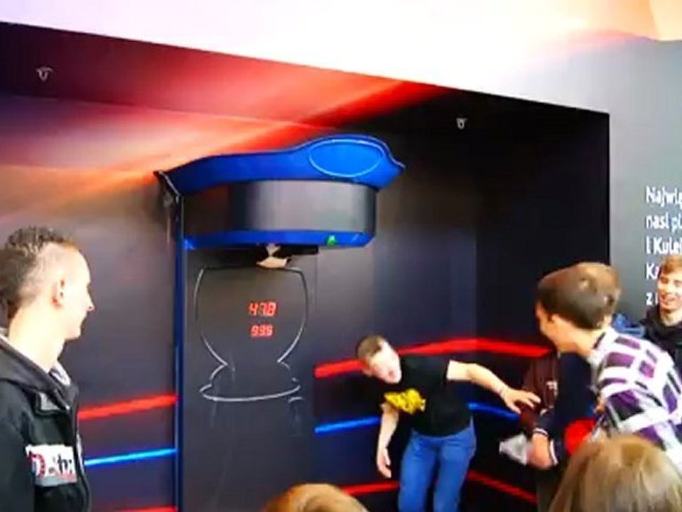 Ale twardziel ;D [wiocha.pl kwejk.pl](1080p_H.264-AAC)