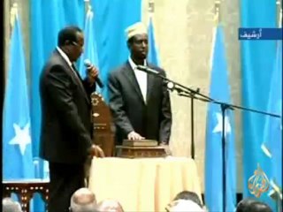 قبطان مايرسك بعد تحريره من القراصنة الصوماليين