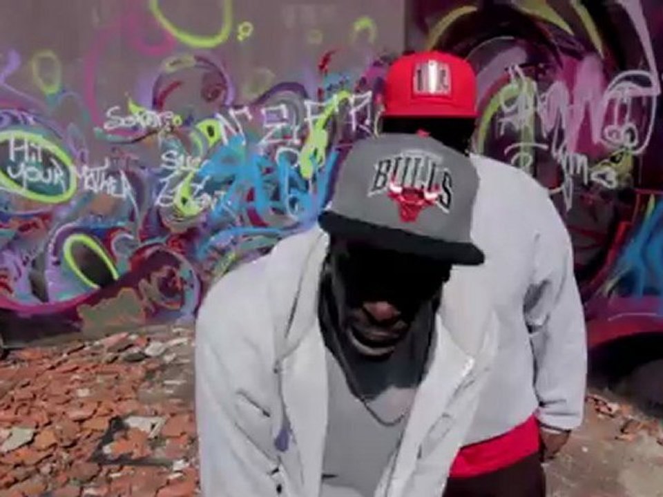 Husla squad Comme ac