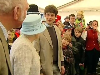 Shearing sheep for the Queen