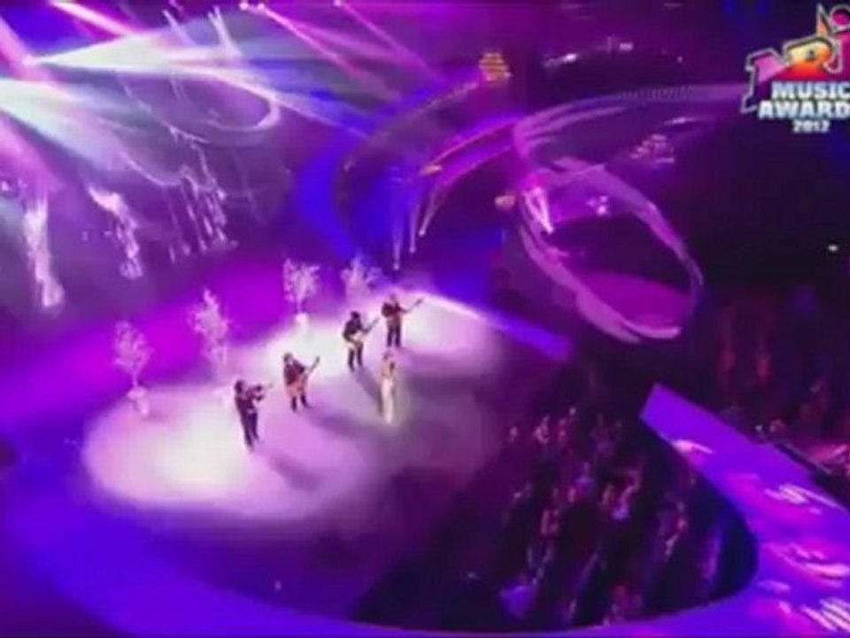 Shakira -  Je l'aime  mourir NRJ Music Awards 2012