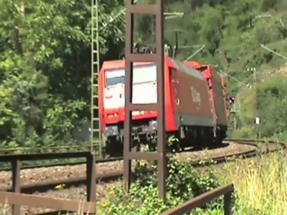 Züge zwischen loreley und roßstein, sbb cargo re482, mwb taurus, 4x 185, 145, 152, 428
