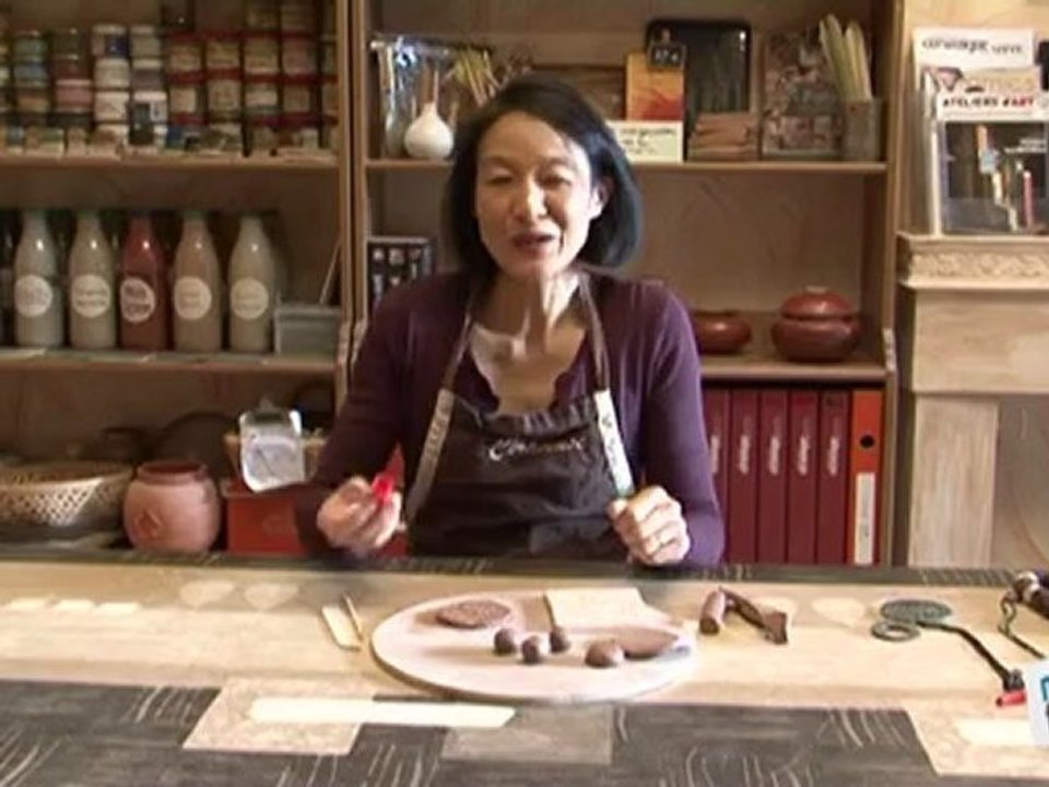 Sports Loisirs : Créer des bijoux en argile