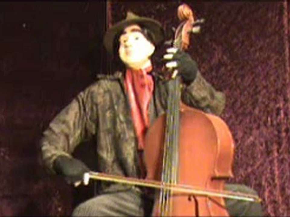 Automate joueur de violoncelle - création www.rpcom.com