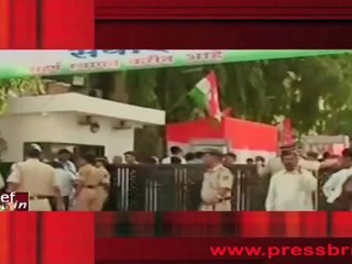 Rahul Gandhi in Mumbai to rejuvenate Congress
