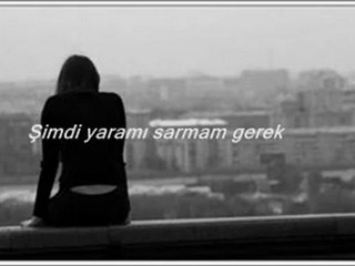 Zeynep  SAĞDAŞ    "YARIM  KALANLARA  RAĞMEN   "