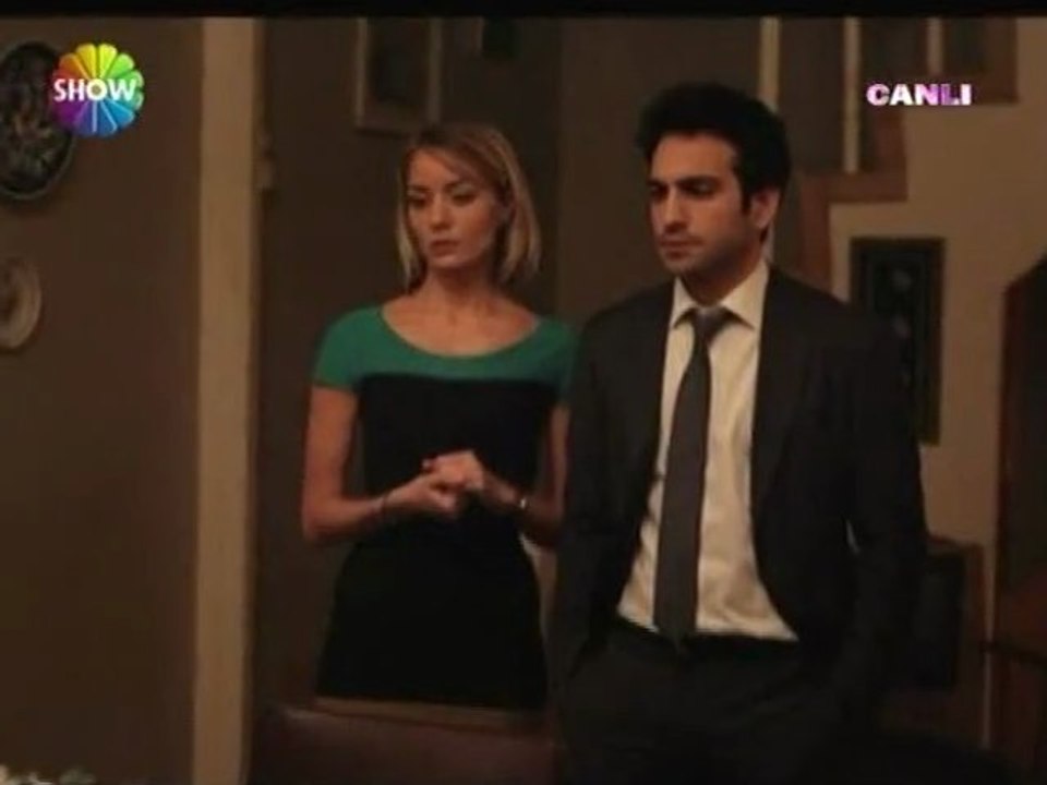 Buğra Gülsoy Bade İşçil'le ilişki mi yaşıyor