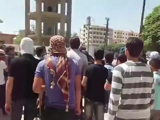 Video herunterladen: فري برس ريف دمشق عين ترما غوطة دمشق الشرقية  مظاهرة رغم الحصار 27 4 2012 Damascus