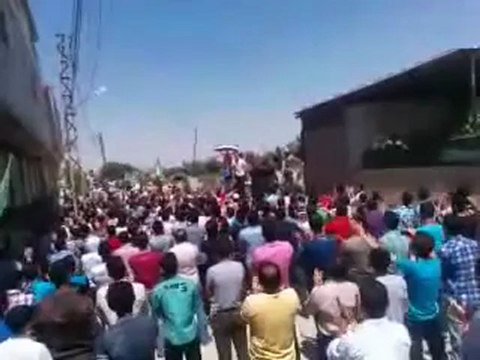 فري برس ريف دمشق داريا مظاهرة جمعة أتى أمر الله 27 4 2012 ج4 Damascus