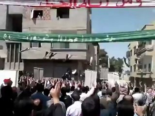 Télécharger la video: فري برس ريف دمشق القلمون قارة جمعة  أتى أمر الله 27 4 2012ج2 Damascus