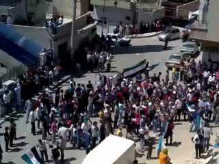 فري برس ريف دمشق  عين منين  جمعة اتى امر الله فلا تستعجلوه 27 4 2012 Damascus