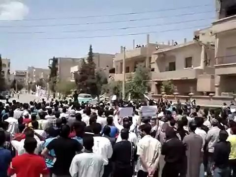 فري برس ديرالزور جمعة اتى امر الله فلا تستعجلوه حي المطار 27 4 2012 DeerALzoor