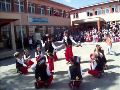Çarşamba Anafartalar İÖO Halk Oyunları Ekibi