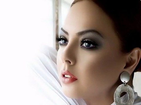 Ebru Gündeş - Severek Öleceğim - BEYAZ 2011