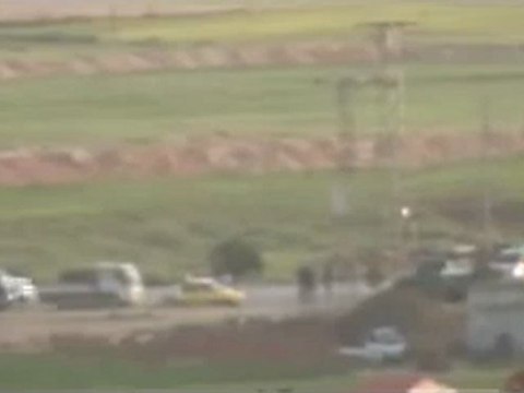 فري برس حلب حــريتان تحشد عصابات الأمن والشبيحة على مدخل حريتان 28 4 2012 Aleppo