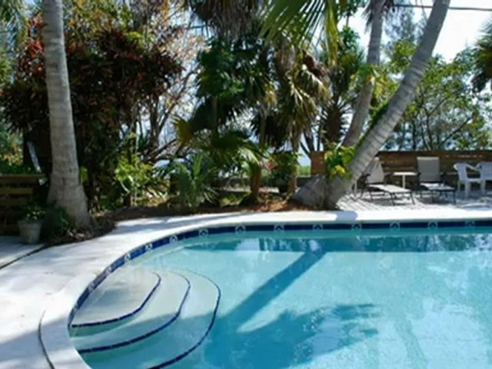 12 Palms Recovery Center Review by Lyndsay | Treatment Programs in Florida