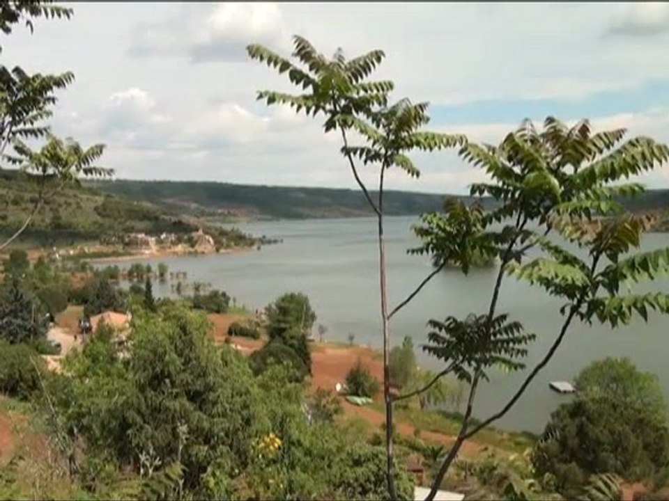 Le lac du Salagou