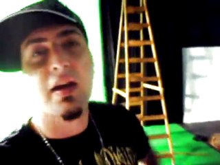 Saludos Trova-D back  video clip