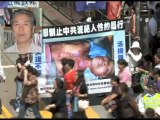 Hong Kong - Des touristes chinois quittent le PCC
