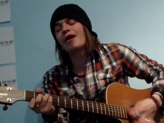 Pierrre-Jean (OmEgA) -Vivant- Showcase acoustic à Lyon le 21/04/12