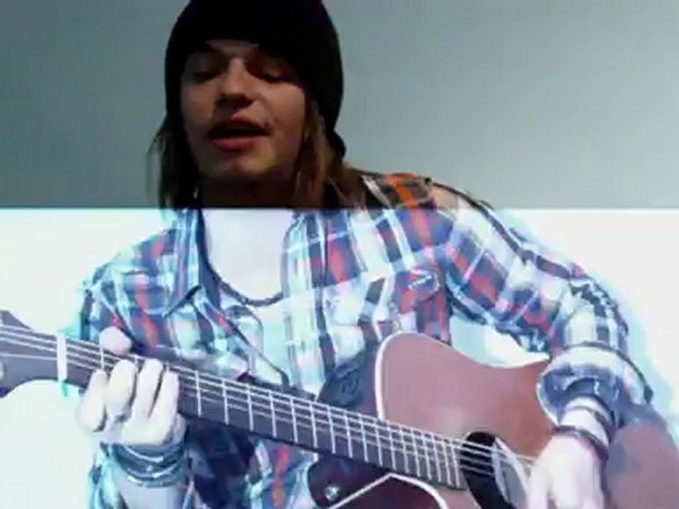 Pierre-Jean (OmEgA) -Save tonight (Eagle eye cherry)- Showcase acoustic à Lyon le 21/04/12