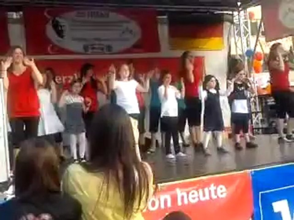23 Nisan Homburg Tanzgruppe Hochgeladen von S.Ö