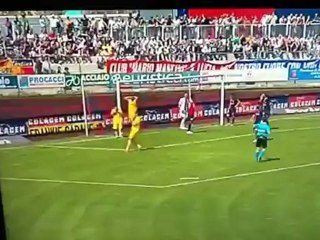 Η απίστευτη ευκαιριά του Ινσίνιε (Γκούμπιο - Πεσκάρα)