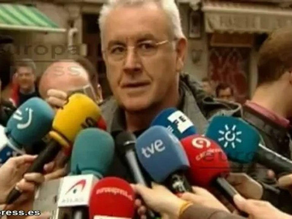 Cayo Lara: "Quieren privatizarlo todo"