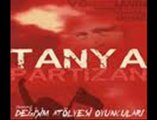 ZOYA YA DA TANYA - SESLENDİREN -- HÜSNÜ ARKAN