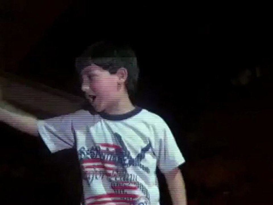 فري برس حمص الملعب البلدي مسائية بقيادة ابن السادسة 29 4 2012 Homs