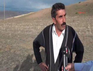 Tarlada Aniden Açılan Dev Obruk Korkuttu