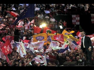 L'œil de Patrick Artinian: François Hollande en meeting à Bercy
