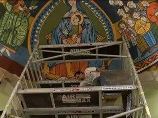 Los grafiteros toman el altar mayor