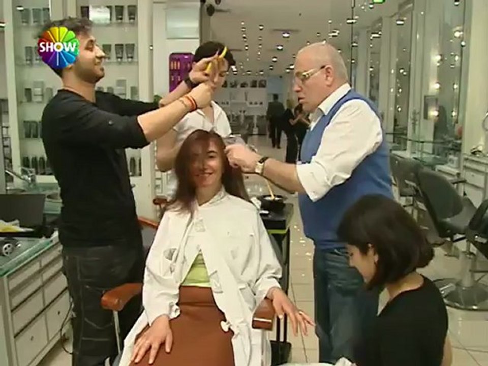 Emel Acar İle En Baştan - Zeynep Sefik kuaförde