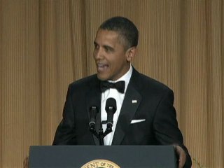 Obama cracks jokes at White House dinner
