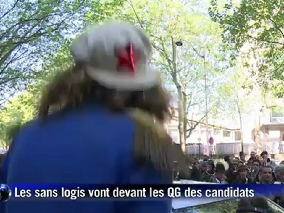 Raffut des précaires du logement devant le QG d'Hollande