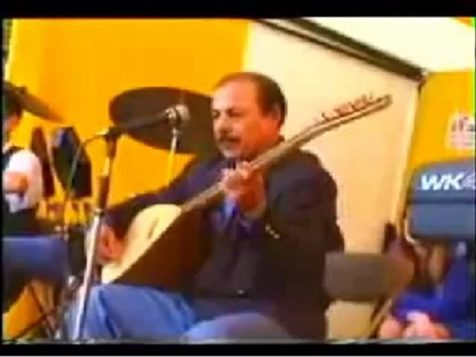 NEŞET ERTAŞ.ADANA YOLARINDA.