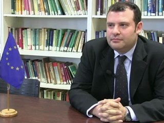 Crisis-hit Greece gears up for election cliffhanger