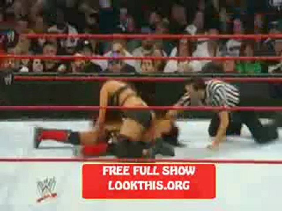 Layla returns WWE Extreme Rules 2012