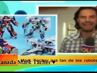 Mark Tacher y su juguete preferido