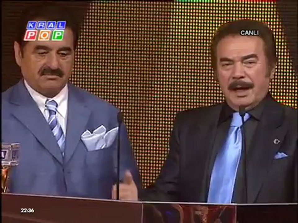 İbrahim Tatlıses - Kral Müzik Ödülleri 2012  ***** orhan  GENCEBAY  baba  ödülünü verdi *******