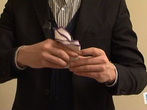 Beauté mode : Pochette de costume : faire un pli bouffant