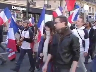 Partililerden Le Pen'e tam destek