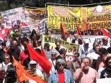 Los griegos protestan contra las medidas de austeridad