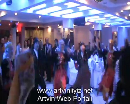 Bertalılar Dayanışma Gecesi 2012/Halk Oyunları Ekibi Gösterisi