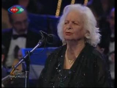 Semahat ÖZDENSES - HER MEVSİM İÇİMDEN GELİR GEÇERSİN