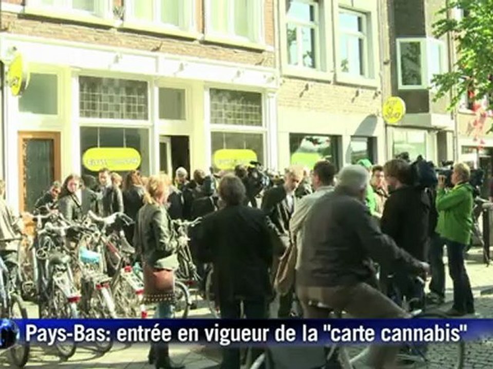 Pays-Bas: les coffee shops bravent la "carte cannabis"