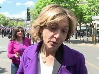 A Paris, Sarkozy fête "son" 1er mai en fustigeant la gauche