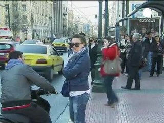 Many Greek political parties, no easy choices